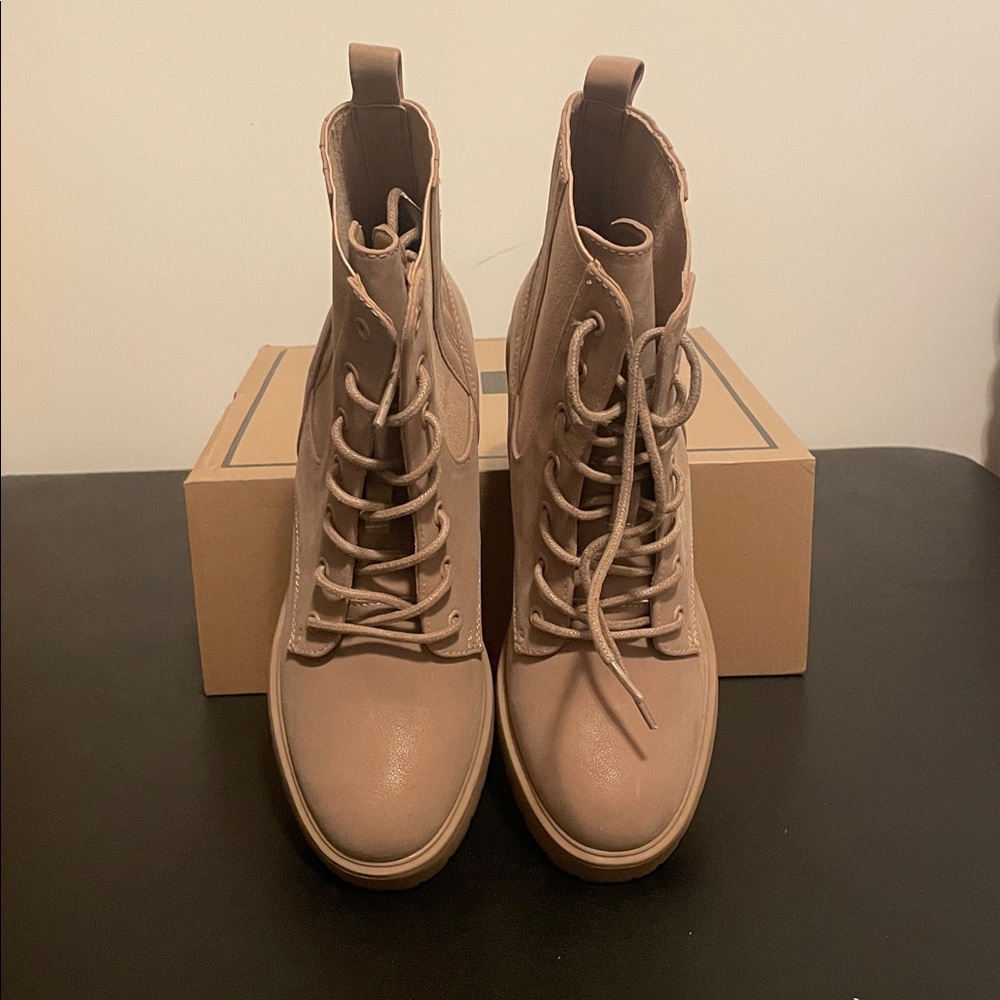 MIA AVNI STN BRUSS Boots Women’s 8.5 JB - Picture 2 of 5